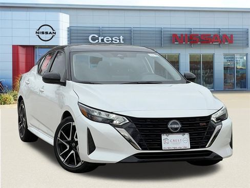 Certified 2025 Nissan Sentra SR image 1