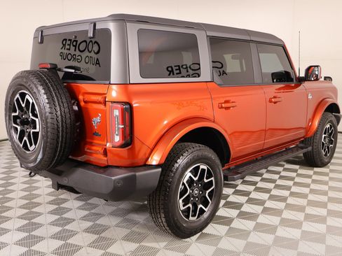 Used 2024 Ford Bronco Outer Banks image 23