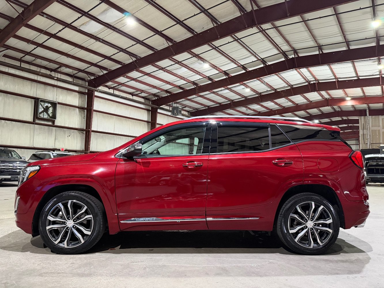 Used 2018 GMC Terrain Denali w/ Comfort Package FWD image 8