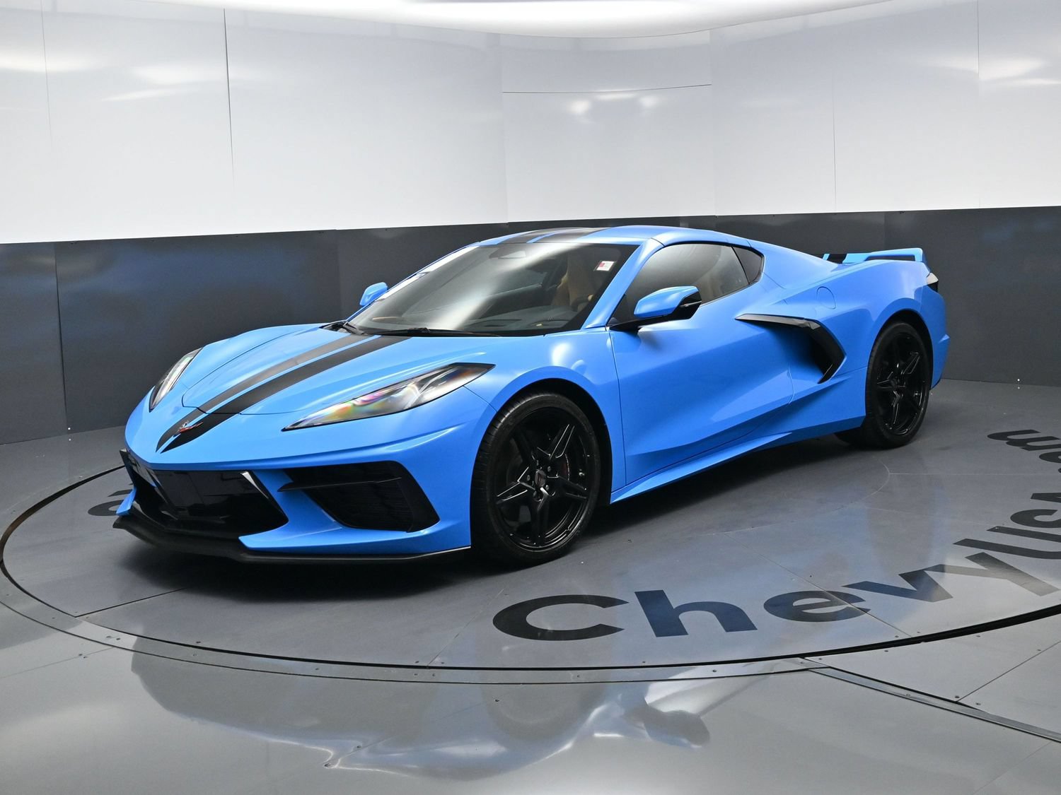Used 2024 Chevrolet Corvette Stingray Preferred Cpe w/ Z51 Performance Package RWD image 5