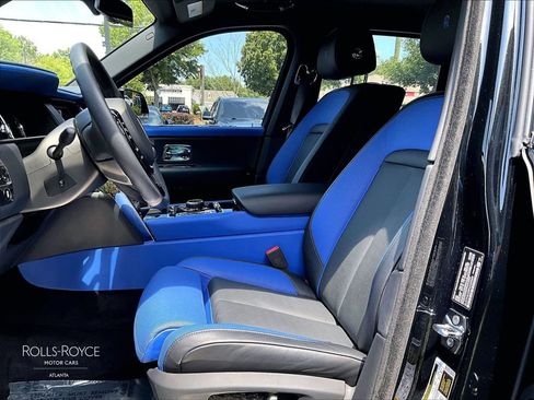 Certified 2023 Rolls-Royce Cullinan AWD/4WD image 23