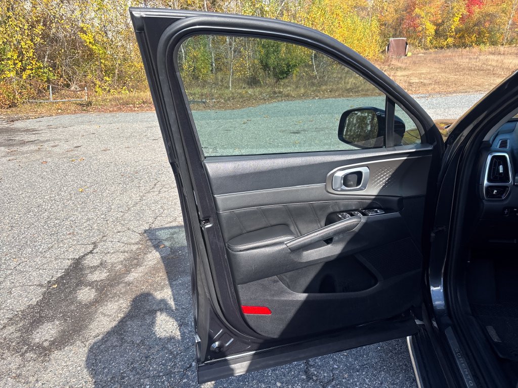 Used 2022 Kia Sorento SX AWD/4WD image 10