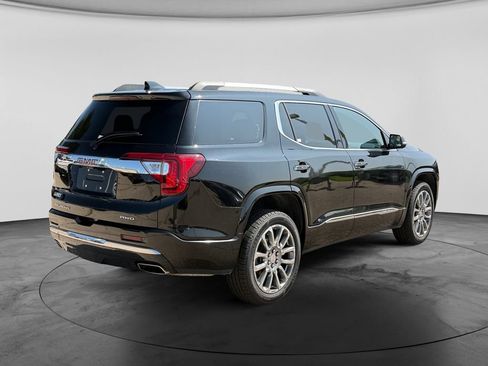 Used 2023 GMC Acadia Denali w/ Denali Technology Package AWD/4WD image 9