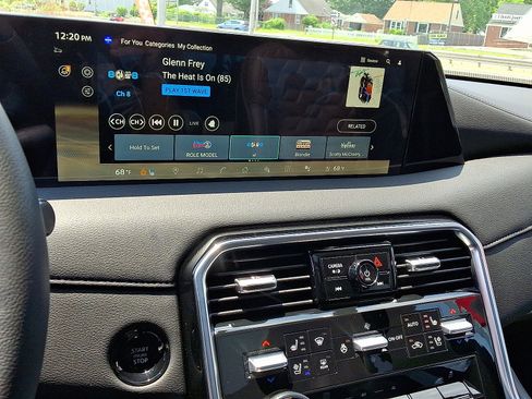 New 2025 Nissan Armada Platinum w/ Convenience Package image 13