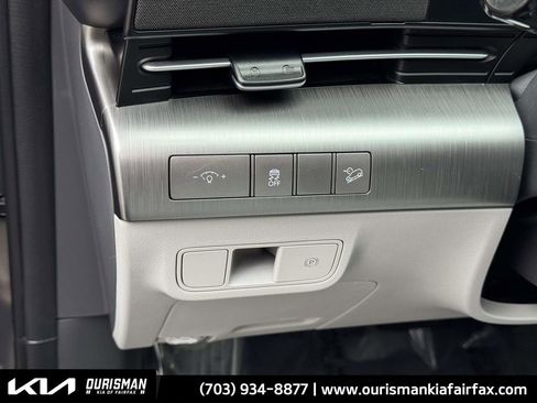 Used 2024 Hyundai Kona SEL w/ Convenience Package image 9