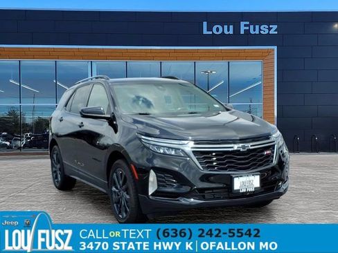 Used 2022 Chevrolet Equinox RS w/ LPO, Floor Liner Package AWD/4WD image 1