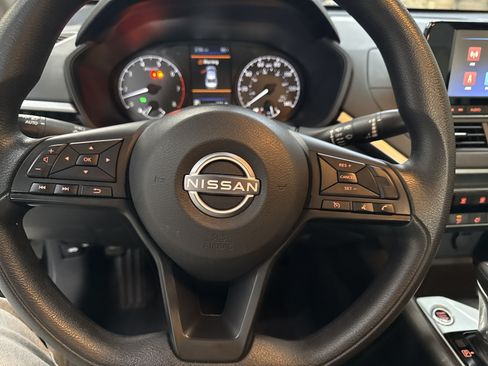 Used 2024 Nissan Altima 2.5 S FWD image 17