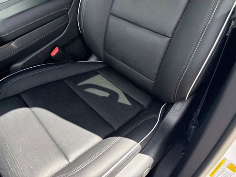 Used 2025 Buick Enclave Sport Touring image 21