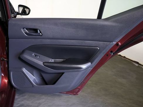 Used 2025 Nissan Altima 2.5 SV AWD/4WD image 29