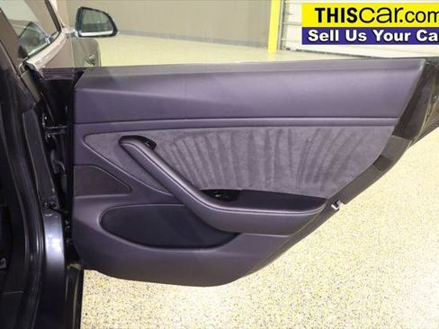 Used 2018 Tesla Model 3 Long Range RWD image 31