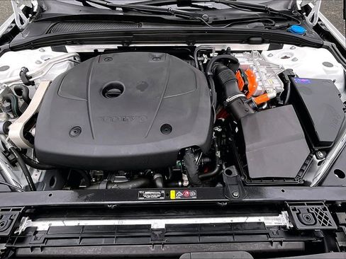 Used 2023 Volvo S60 T8 Plus w/ Climate Package image 30