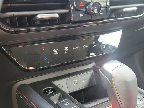 Certified 2026 Nissan Kicks SR AWD/4WD image 29