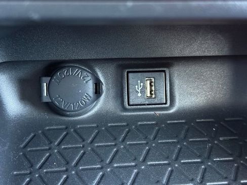 Used 2023 Toyota RAV4 XLE image 9