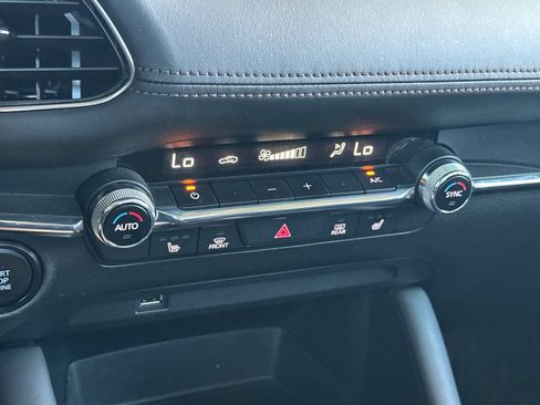 Used 2020 MAZDA MAZDA3 Sedan w/ Premium Package FWD image 21