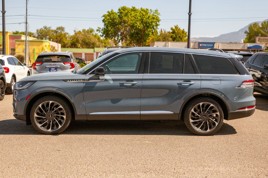 Used 2025 Lincoln Aviator Reserve w/ Equipment Group 201A AWD/4WD image 8