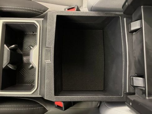 Certified 2025 Toyota Tacoma TRD Off-Road image 23