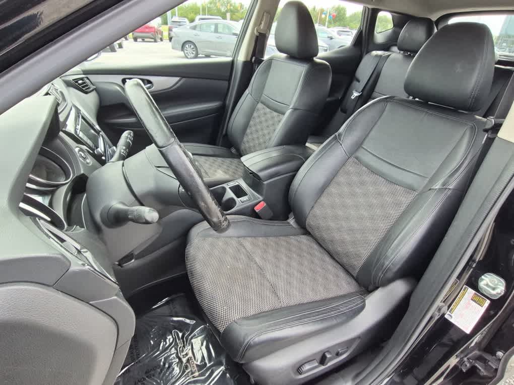 Used 2020 Nissan Rogue Sport SV w/ Technology Package AWD/4WD image 10