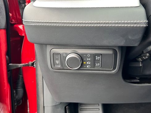 Used 2021 Ford Mustang Mach-E Select w/ Comfort/Appearance Package image 23