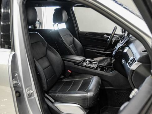 Used 2017 Mercedes-Benz GLS 550 4MATIC image 37