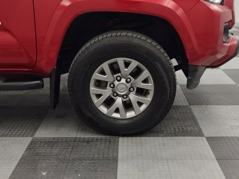 Used 2016 Toyota Tacoma SR5 image 13