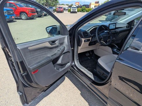 Used 2022 Ford Escape SE w/ Convenience Package AWD/4WD image 8
