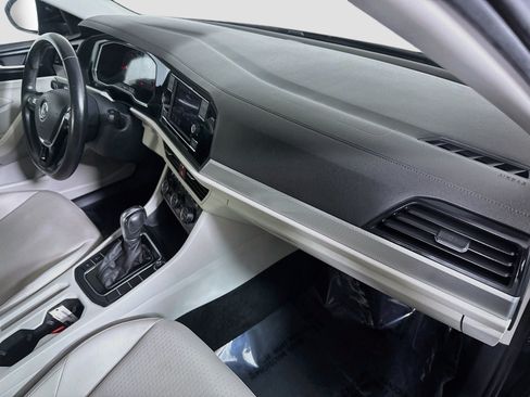 Used 2019 Volkswagen Jetta SE FWD image 30