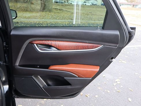 Used 2016 Cadillac XTS Luxury image 25