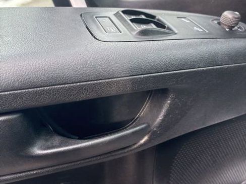 Used 2024 RAM ProMaster 2500 w/ Convenience Group image 22