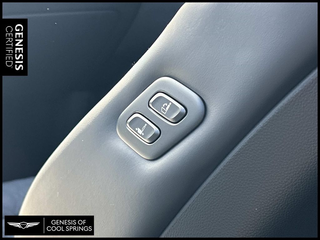 Used 2025 Genesis GV70 3.5T Sport w/ Sport Advanced Package AWD/4WD image 26