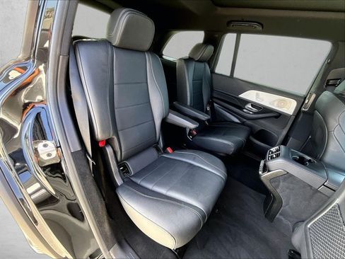 Certified 2025 Mercedes-Benz GLS 450 4MATIC image 29