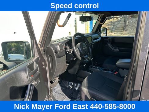 Used 2018 Jeep Wrangler Unlimited Sport S image 23