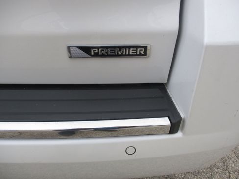 Used 2017 Chevrolet Tahoe Premier image 11