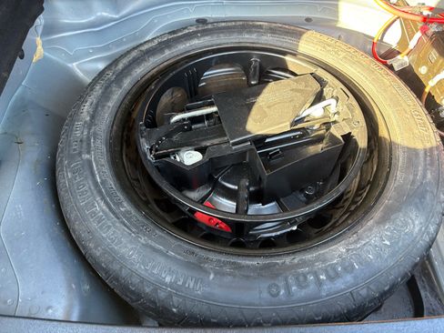 Used 2016 Mercedes-Benz E 350 E350 Sport 4MATIC Sedan image 24