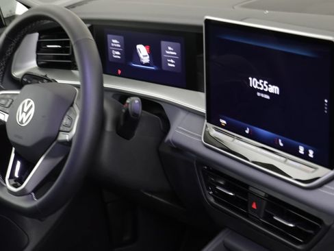 New 2026 Volkswagen Tiguan SE AWD/4WD image 20