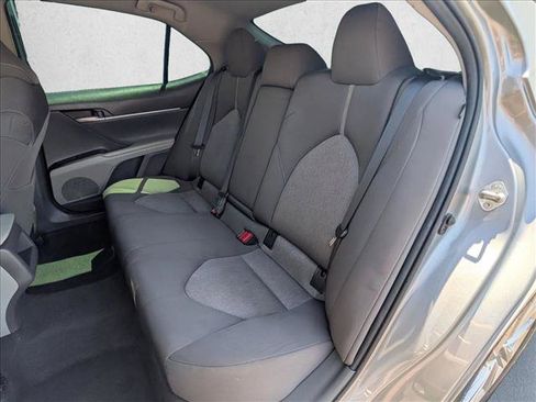 Used 2023 Toyota Camry LE FWD image 17