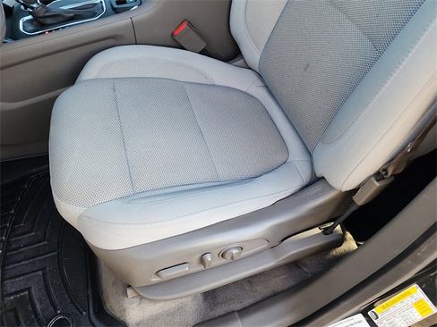 Used 2020 Chevrolet Traverse LT image 15