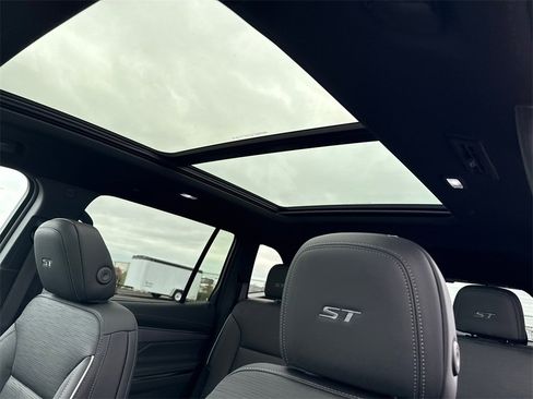 New 2026 Buick Enclave Sport Touring w/ Power Package image 28