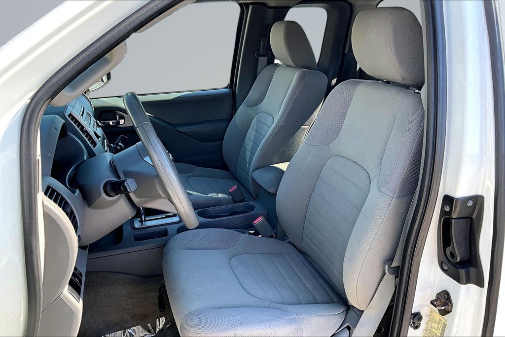 Used 2015 Nissan Frontier S RWD image 21