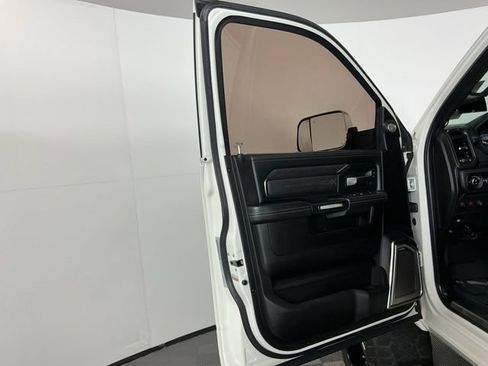 Used 2019 RAM 2500 Limited AWD/4WD image 15