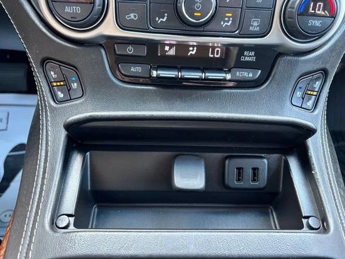 Used 2019 Chevrolet Tahoe Premier AWD/4WD image 16
