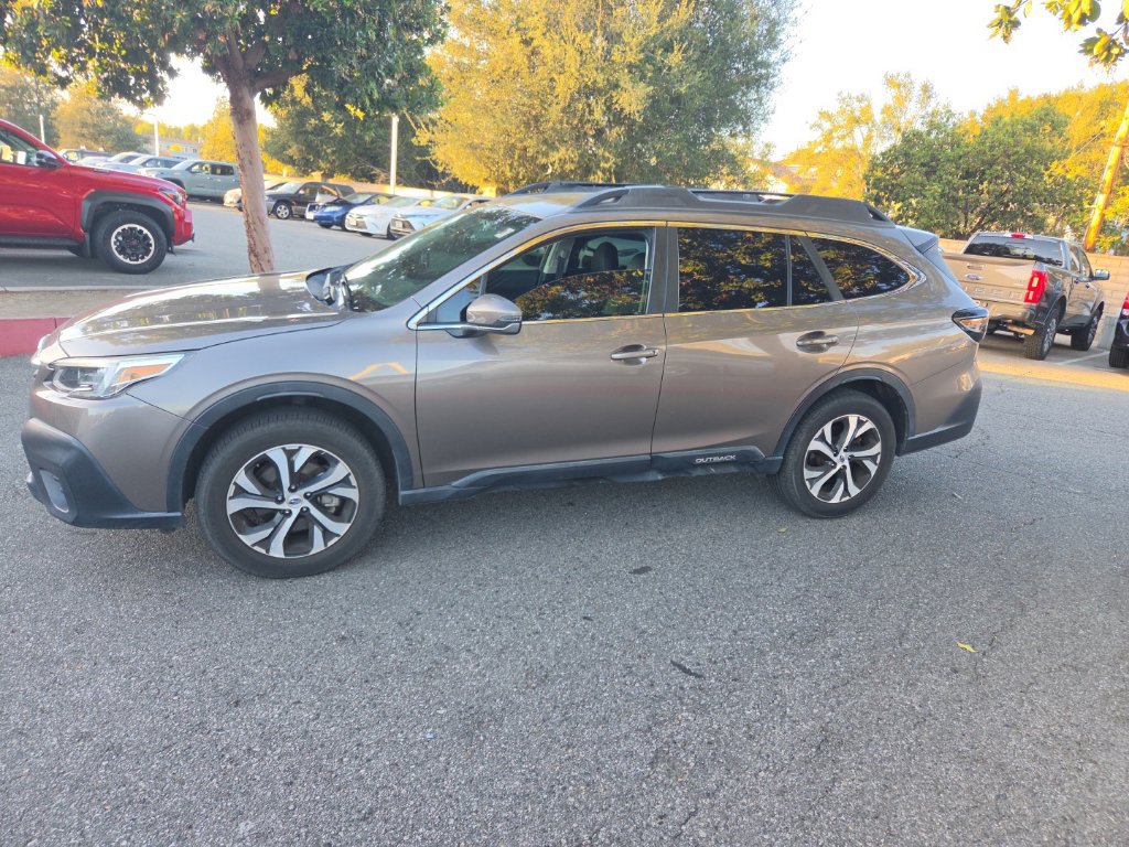 Used 2022 Subaru Outback Limited AWD/4WD image 2