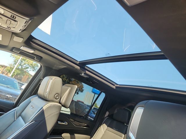 Used 2022 Cadillac Escalade ESV Sport w/ Touring Package AWD/4WD image 14
