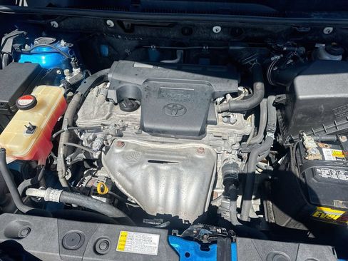 Used 2016 Toyota RAV4 SE FWD image 32
