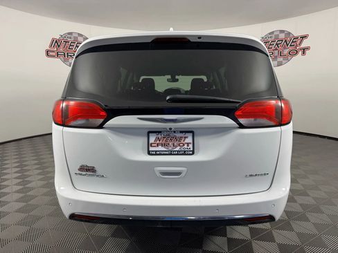 Used 2019 Chrysler Pacifica Limited image 6