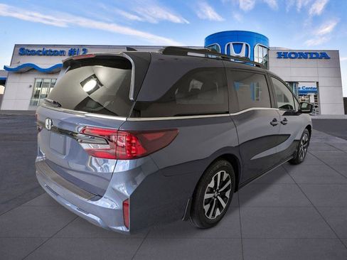 New 2026 Honda Odyssey EX-L image 5