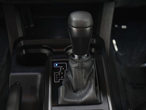 Used 2023 Toyota Tacoma TRD Off-Road w/ TRD Premium Off Road Package image 20