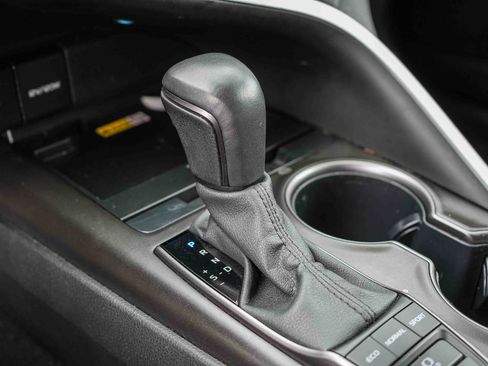 Used 2023 Toyota Camry XSE image 19