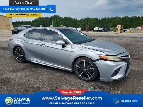 Used 2018 Toyota Camry XSE FWD image 5