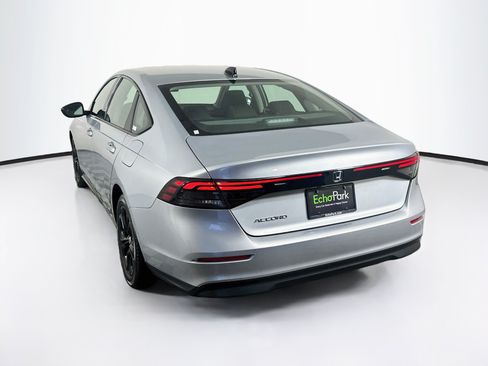 Used 2025 Honda Accord SE image 7