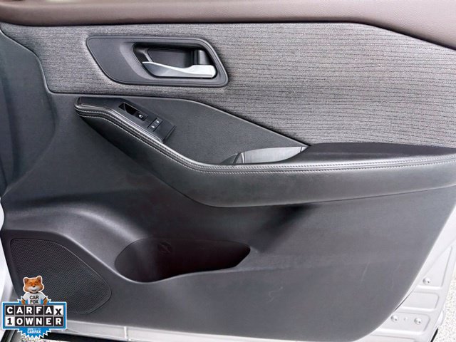 Used 2022 Nissan Rogue SV FWD image 19